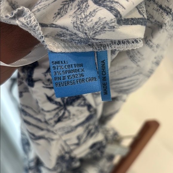 J. McLaughlin Navy and White Leaf Print Pants - Picture 5 of 5